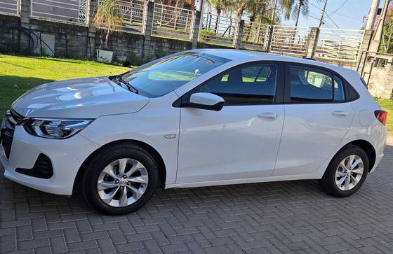 CHEVROLET ONIX 1.0 FLEX LT MANUAL CHEVROLET ONIX 1.0 FLEX LT MANUAL
